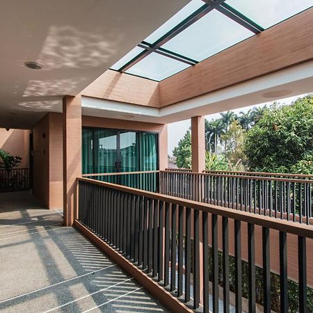 Rachabhura Hotel Ratchaburi Екстериор снимка